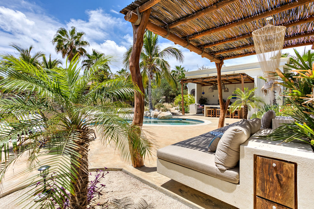 Side view of courtyard